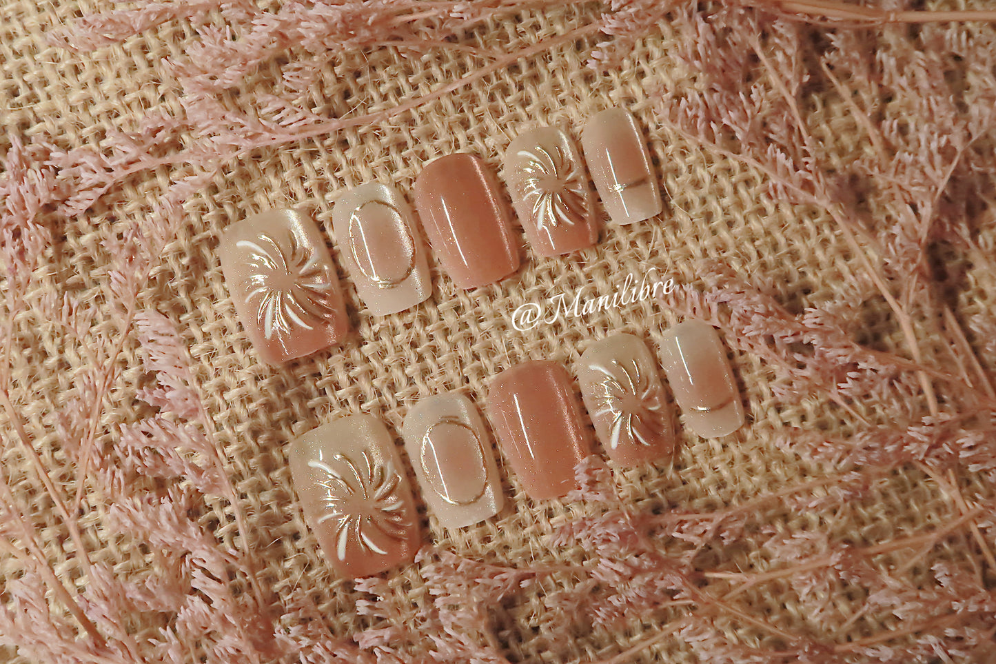 Set de Uñas Press On Nude Rosa con Relieve Floral